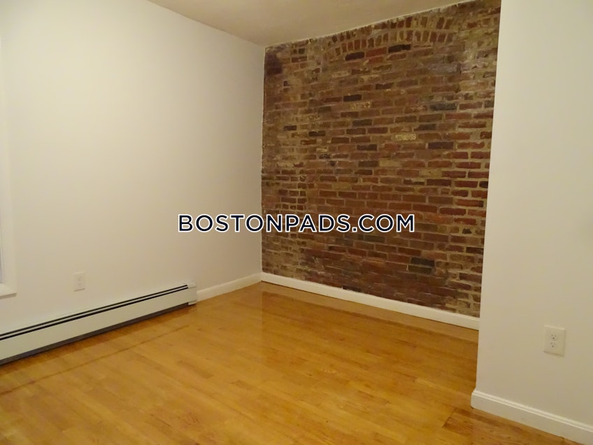 Boston - $6,405 /month