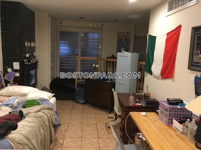 Boston - $4,495 /mo