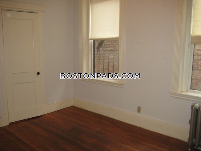 Boston - $4,050 /mo