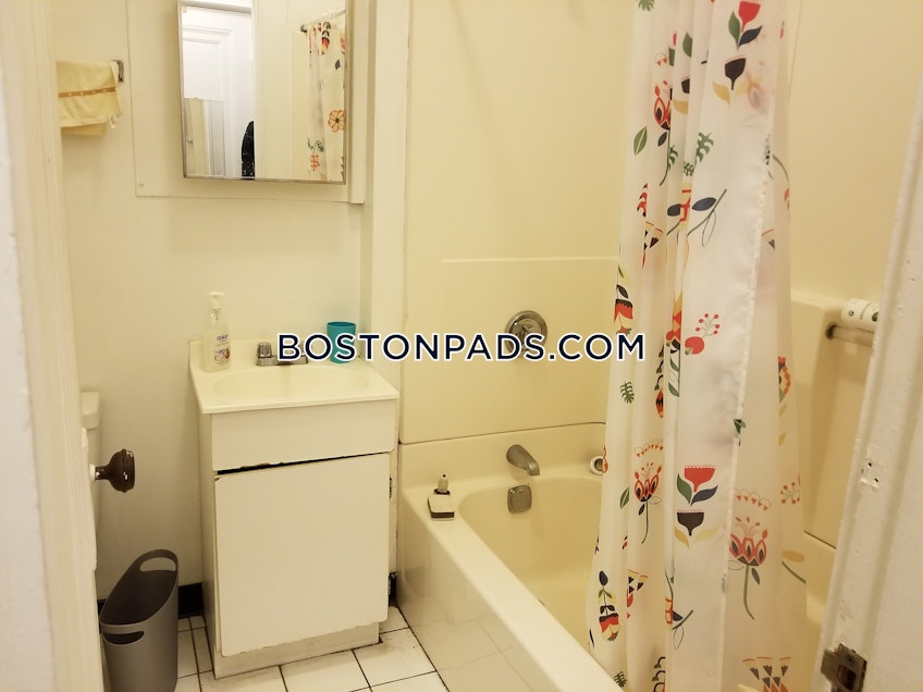 Boston - $2,000 /month