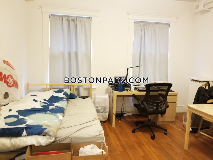 Boston - $2,000 /month