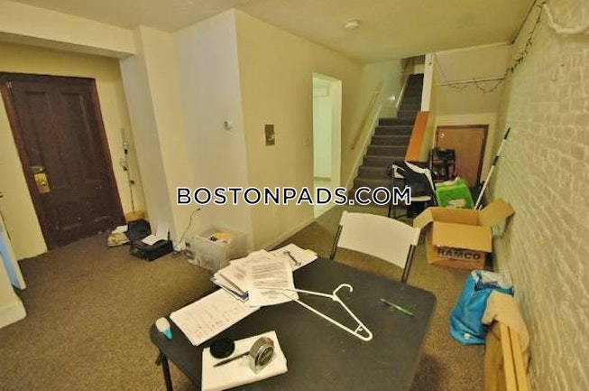 Boston - $5,000 /mo