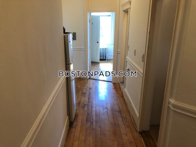 Boston - $4,050 /mo