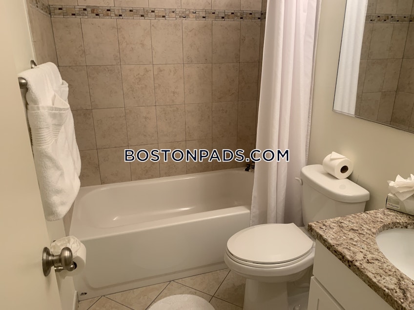 Boston - $3,920 /month