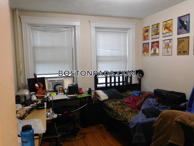 Boston - $2,950 /mo