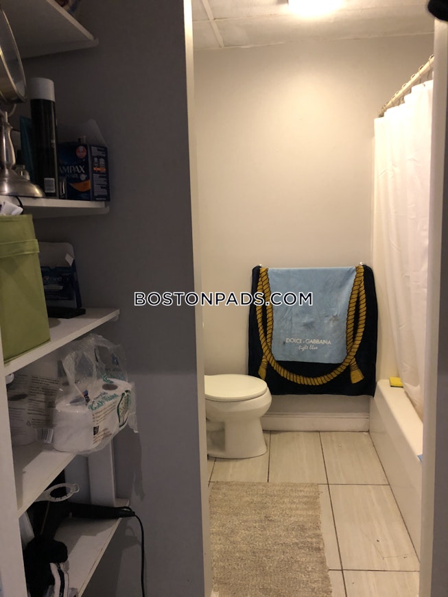 Boston - $3,100 /mo