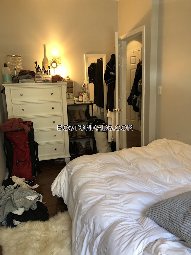 Boston - $3,100 /mo