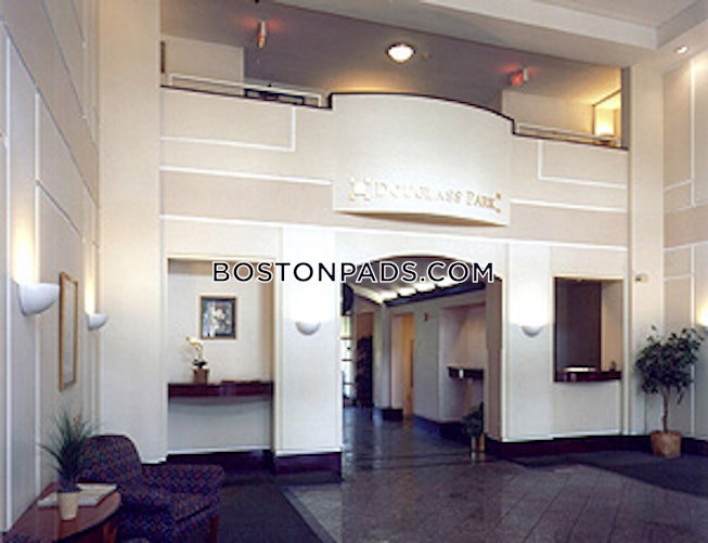 Boston - $4,350 /mo