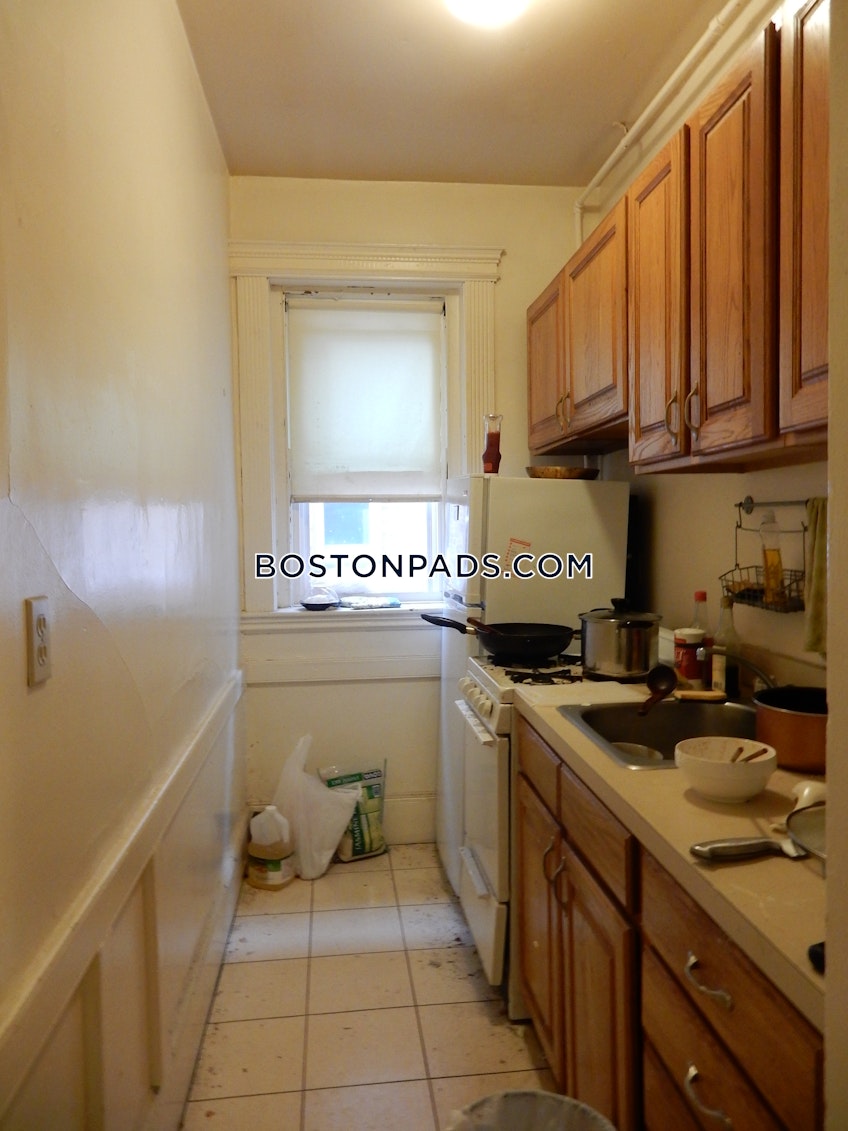 Boston - $3,200 /month