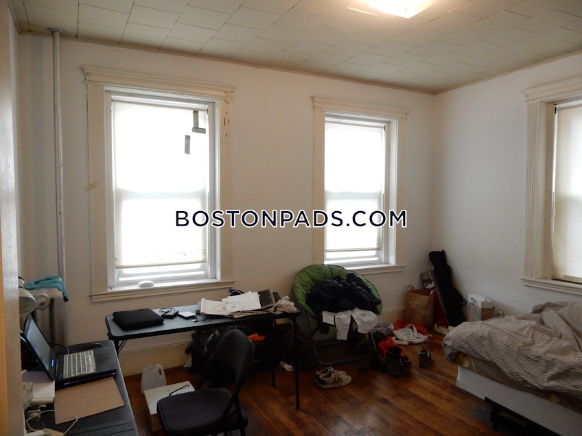 Boston - $3,200 /month