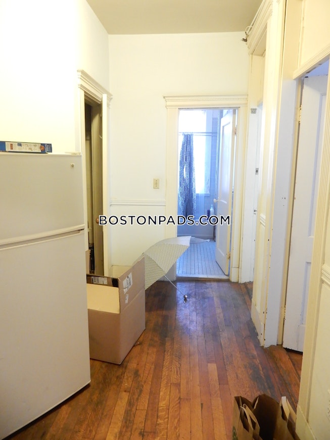 Boston - $3,200 /mo