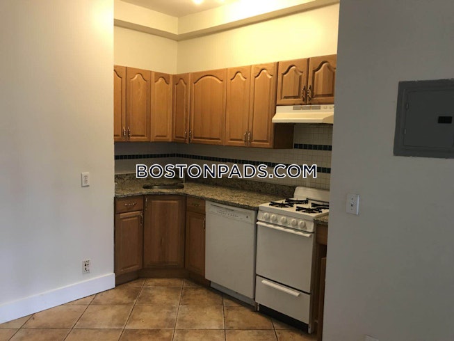 Boston - $2,250 /mo