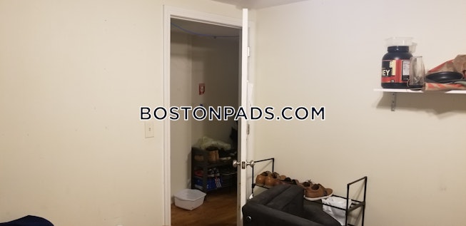 Boston - $5,100 /mo