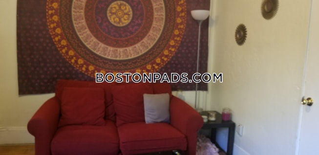 Boston - $4,500 /mo