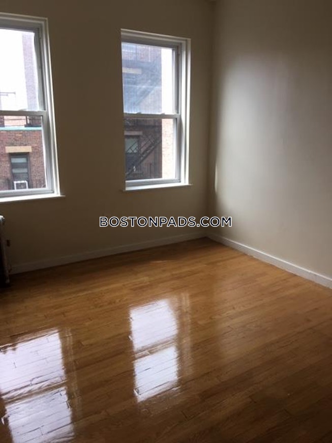 Boston - $3,200 /mo