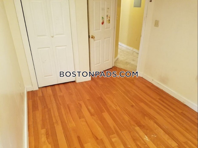 Roxbury Crossing - $2,700 /mo