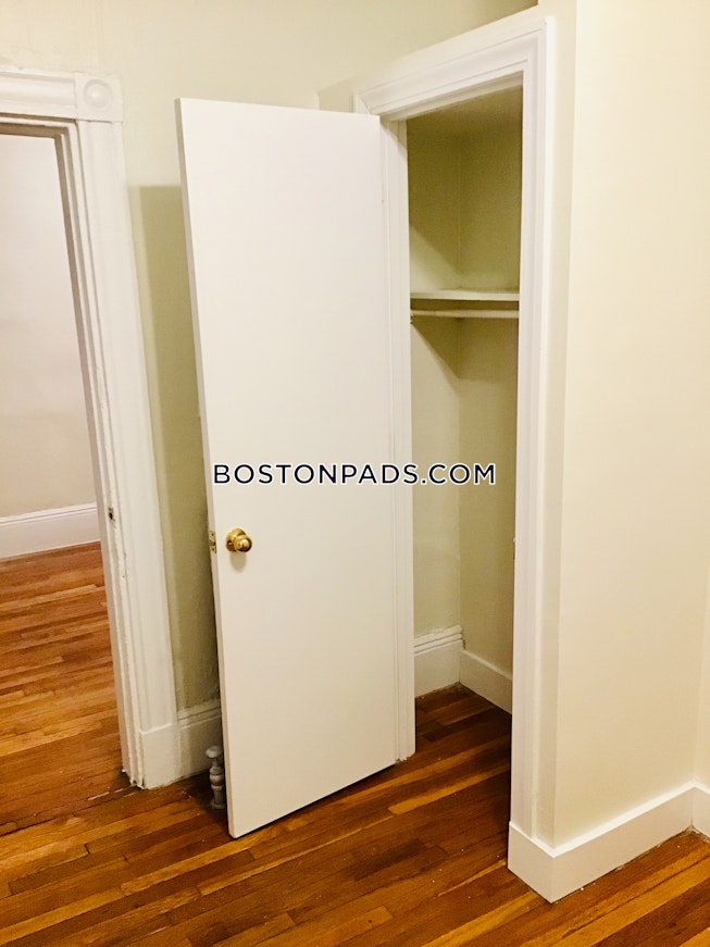 Boston - $3,100 /mo