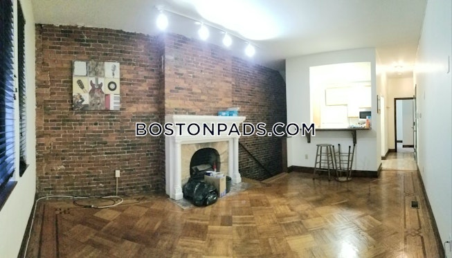 Boston - $2,950 /mo