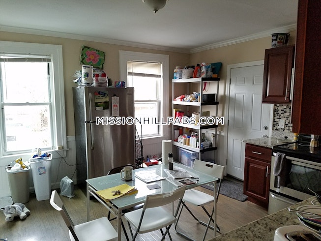 Boston - $3,695 /mo