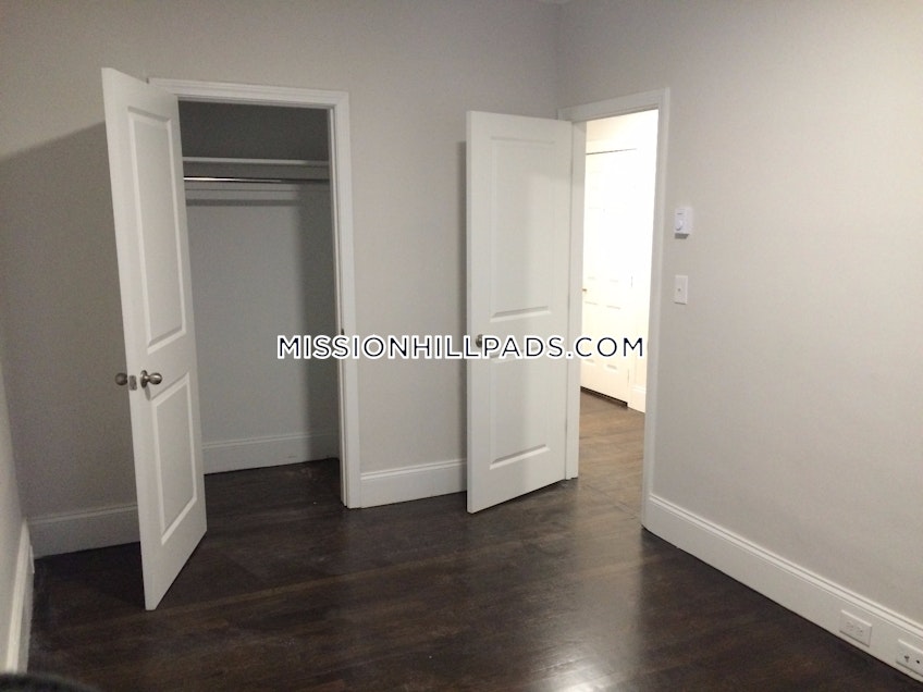 Boston - $3,995 /month