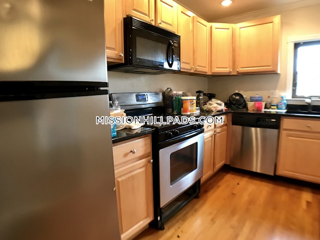 Boston - $1,850 /mo