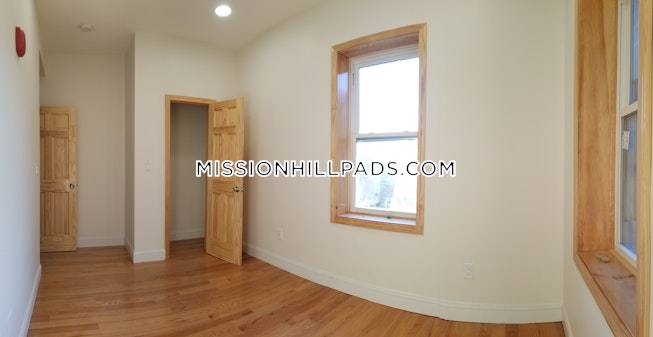 Boston - $3,500 /mo