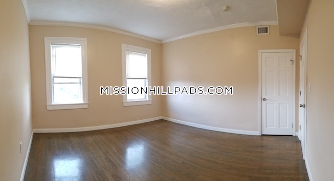 Boston - $3,695 /mo