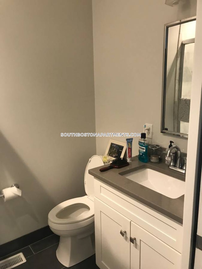 Boston - $2,500 /mo