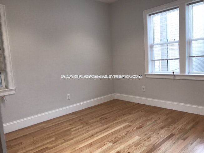 Boston - $3,200 /mo