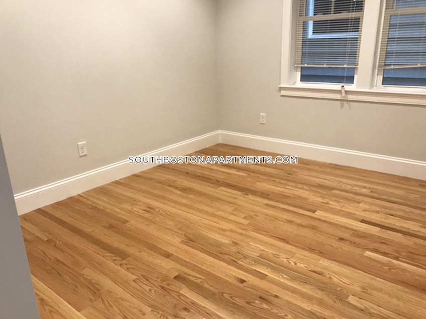 Boston - $3,200 /month