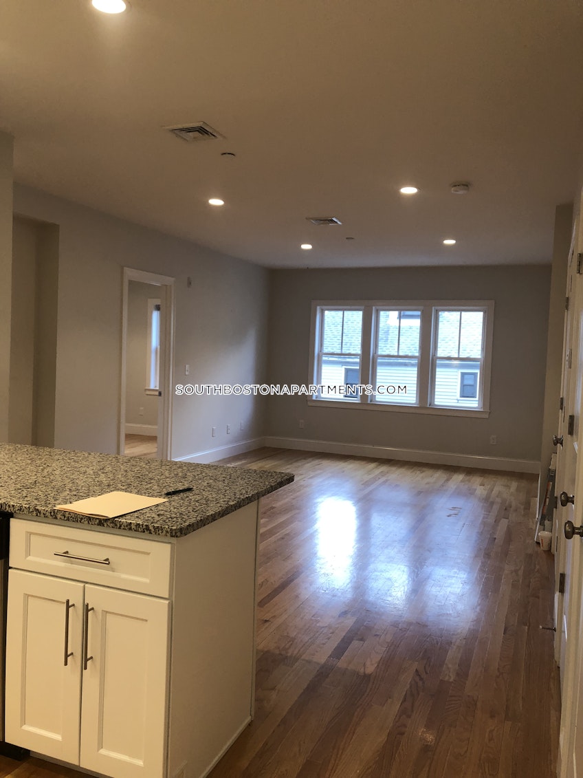 Boston - $3,200 /month