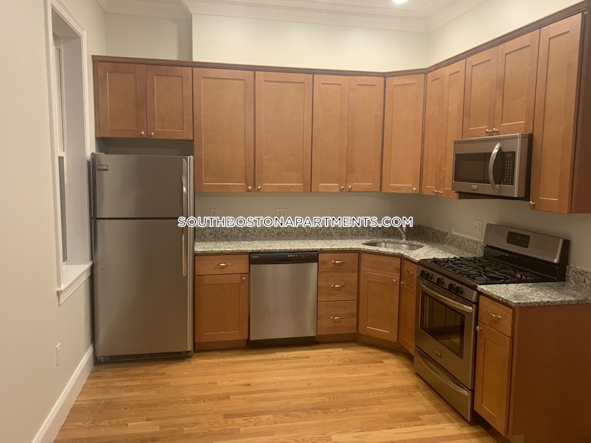 Boston - $4,200 /month