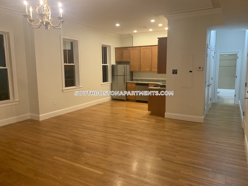 Boston - $4,200 /month