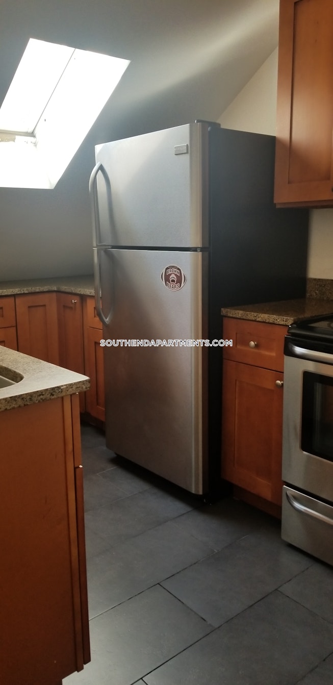 Boston - $4,500 /mo