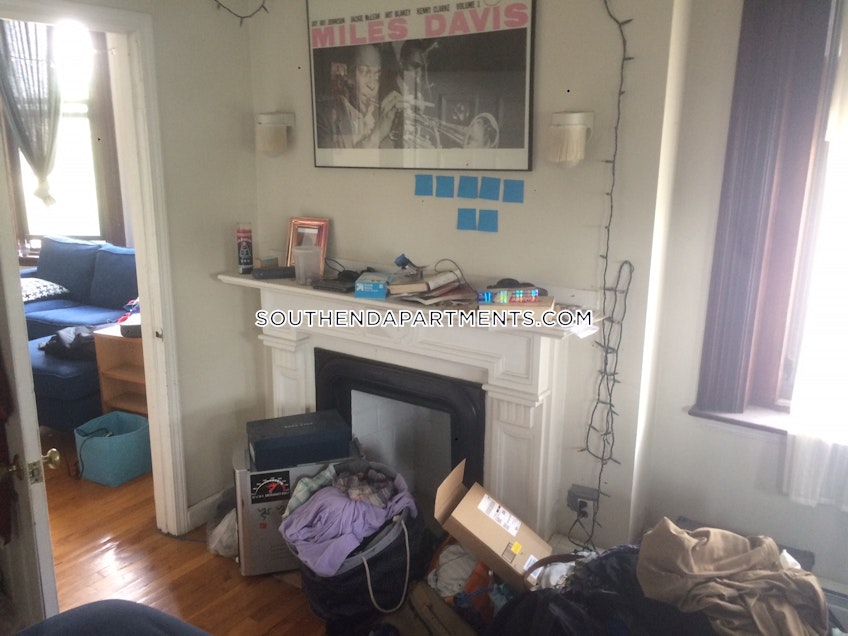 Boston - $3,350 /month