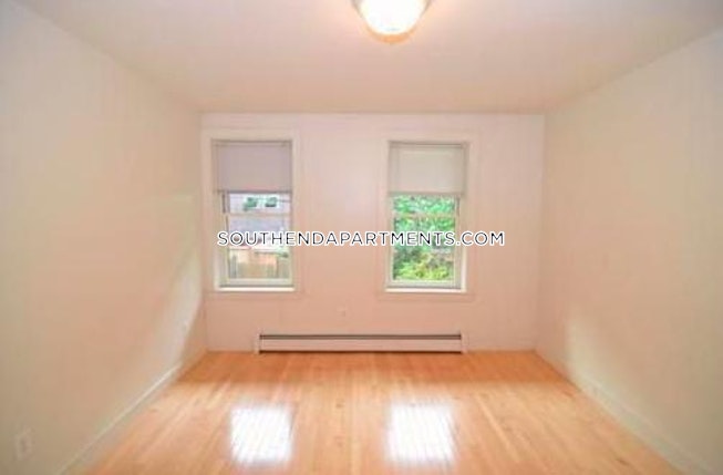 Boston - $4,000 /mo