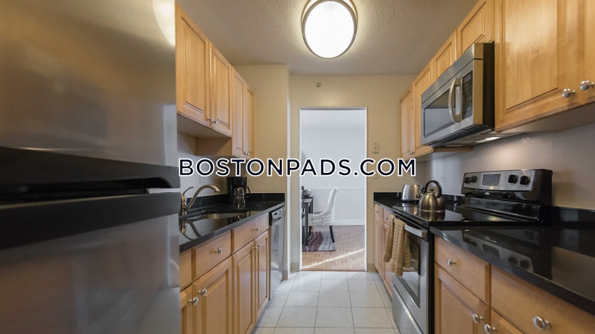 Boston - $3,255 /month