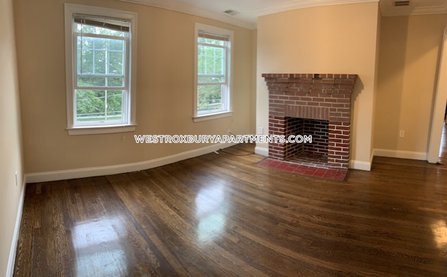 Boston - $2,475 /mo