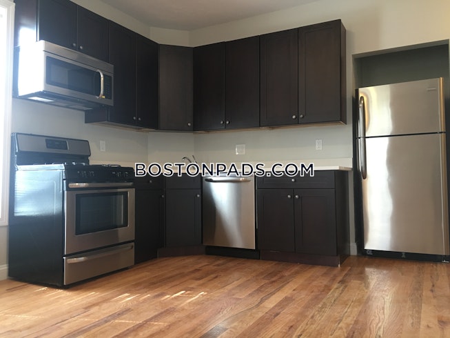 Boston - $2,500 /mo