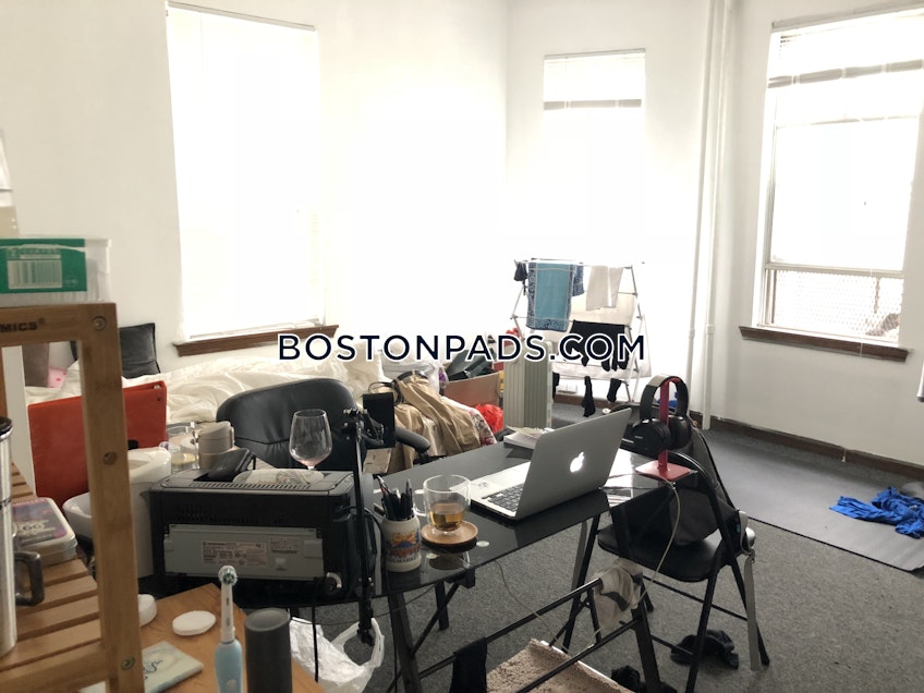 Boston - $5,600 /month