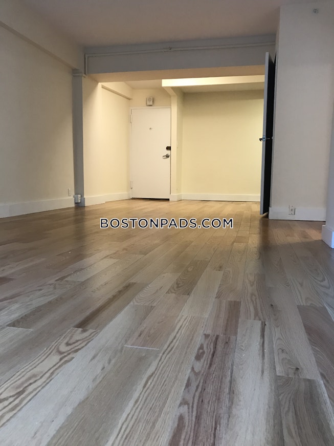 Brookline - $3,367 /mo