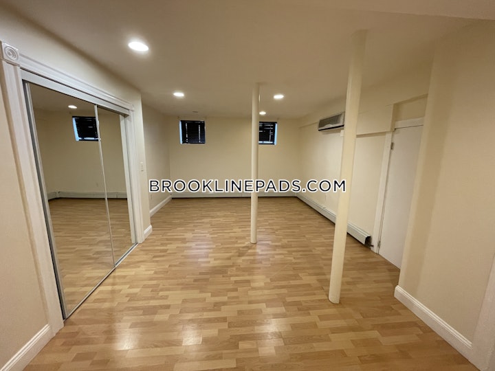 brookline-2-bed-2-bath-available-on-september-1st-on-dean-rd-in-brookline-beaconsfield-3200-4334194 