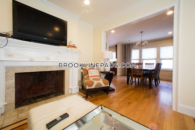 Brookline - $6,400 /mo