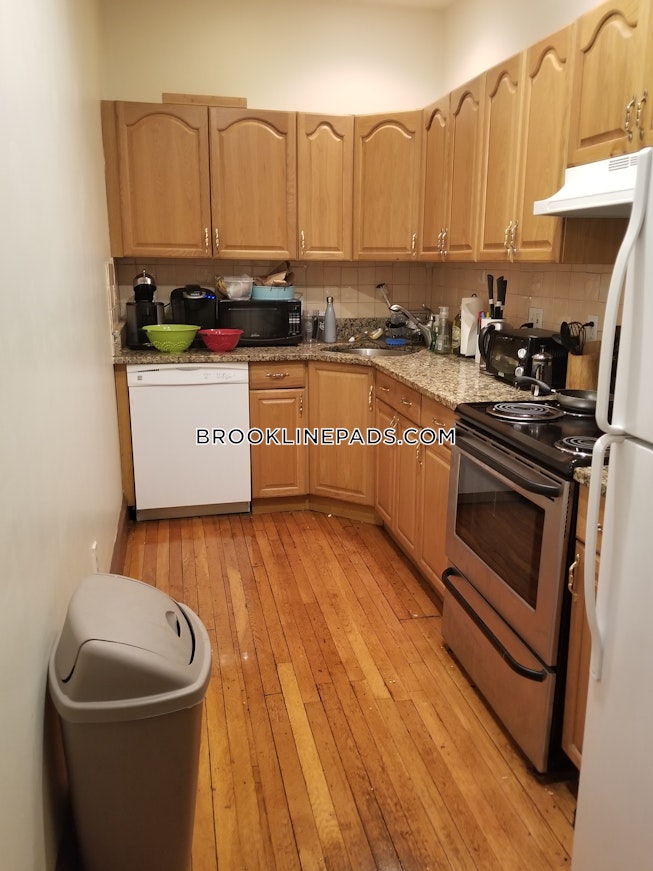 Brookline - $3,950 /mo