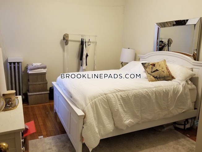 Brookline - $3,950 /mo