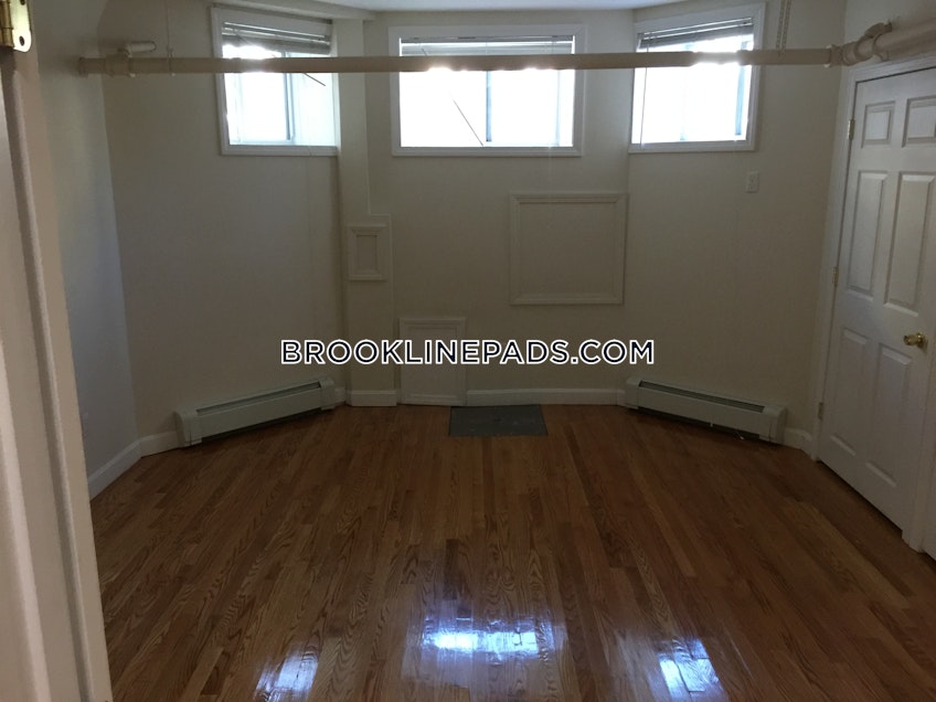 Brookline - $6,100 /month