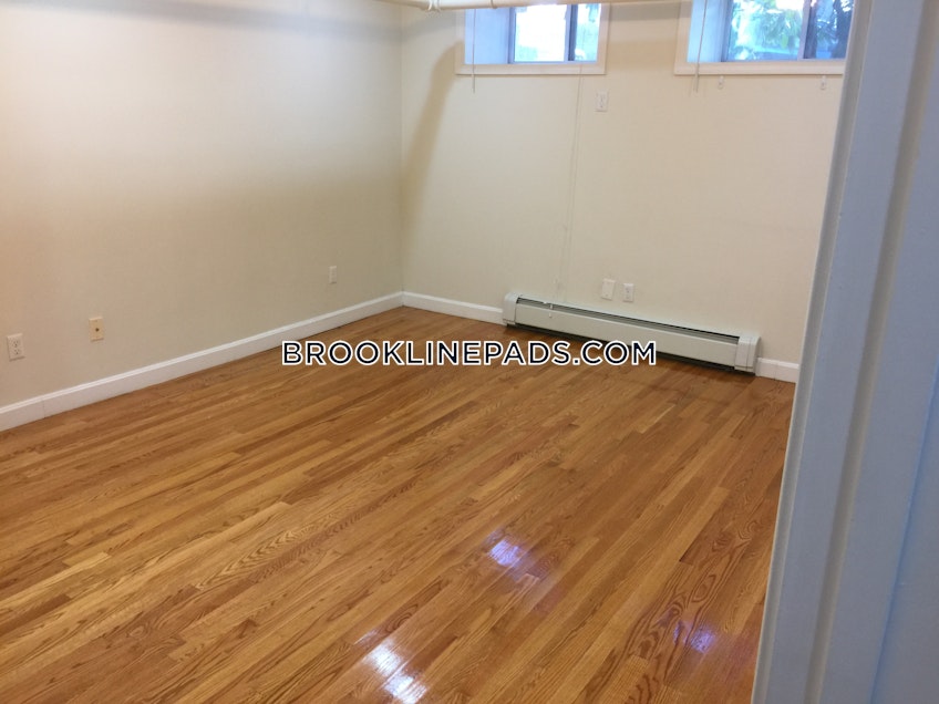 Brookline - $6,100 /month