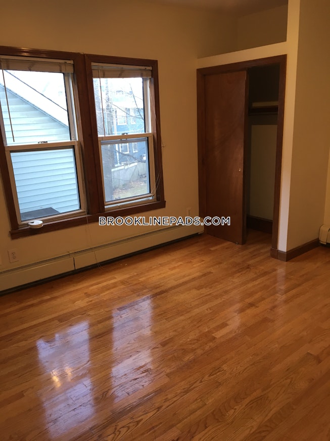 Brookline - $4,400 /mo