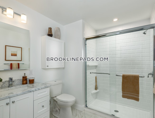 Brookline - $4,235 /mo