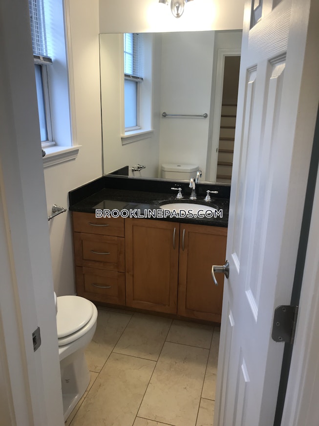 Brookline - $4,995 /mo